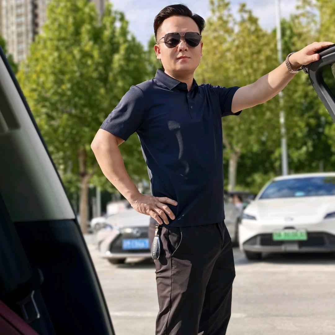 小龙哥，