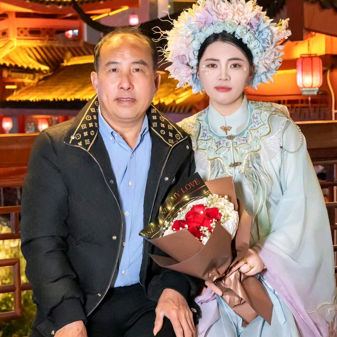 《珍惜幸福》19879740667