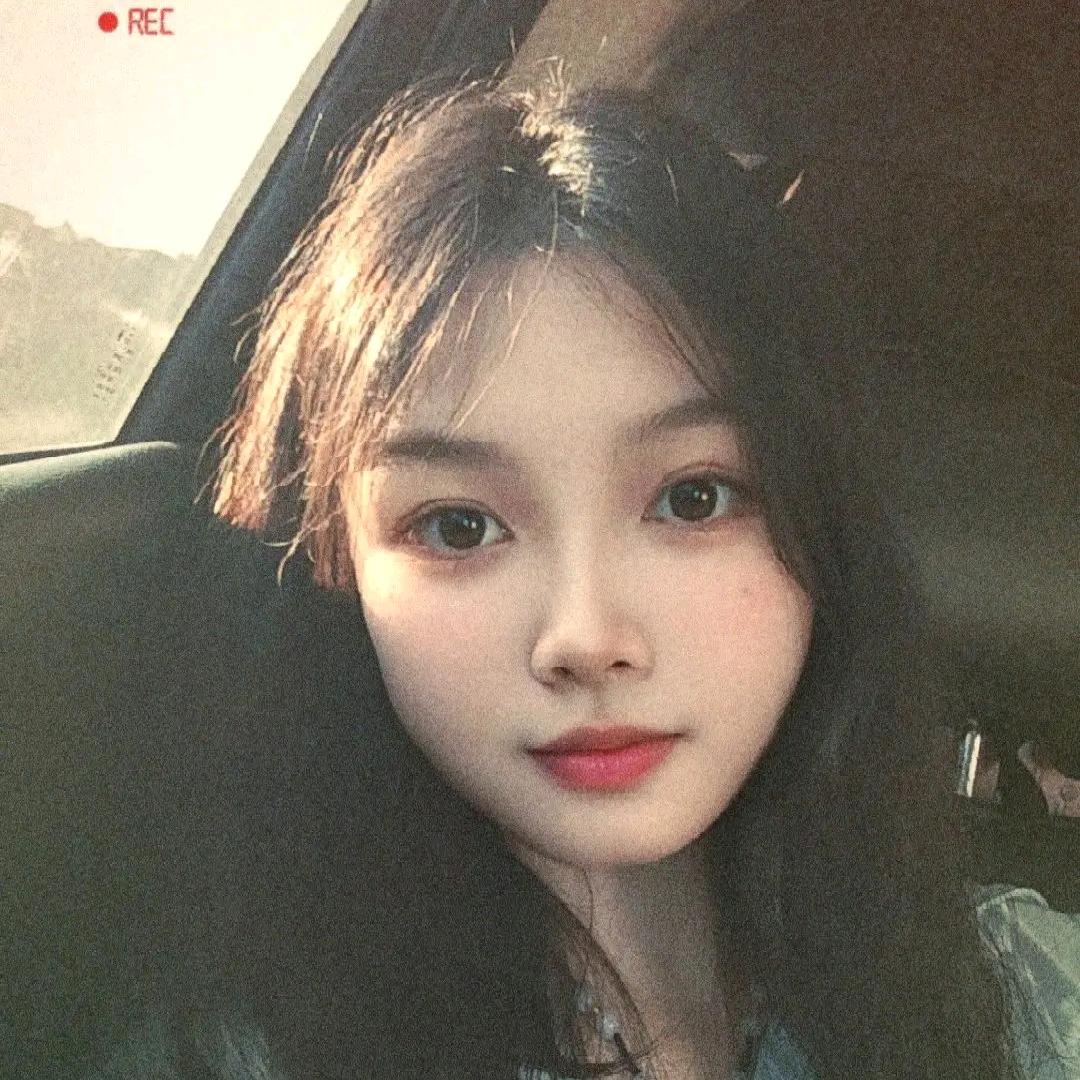 妍颜呀.
