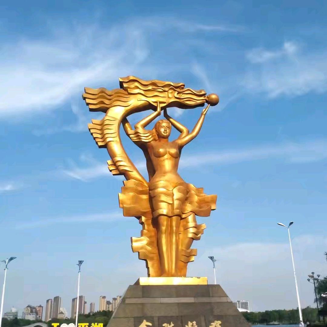 金身金事金相逢