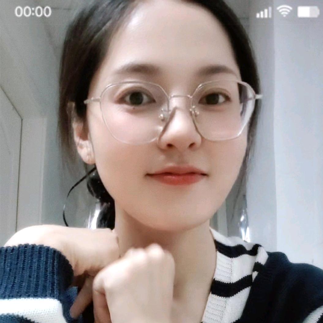 滨海小希小姐姐