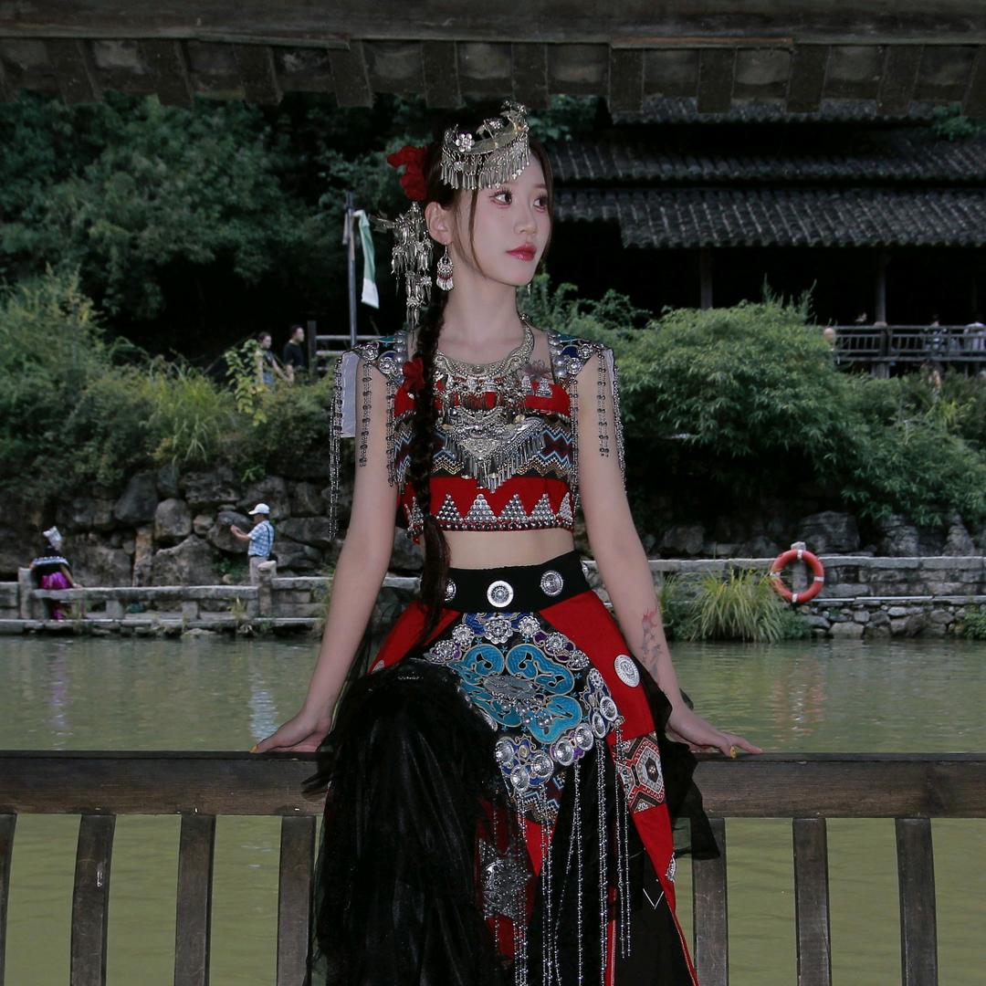 是阿茜阿