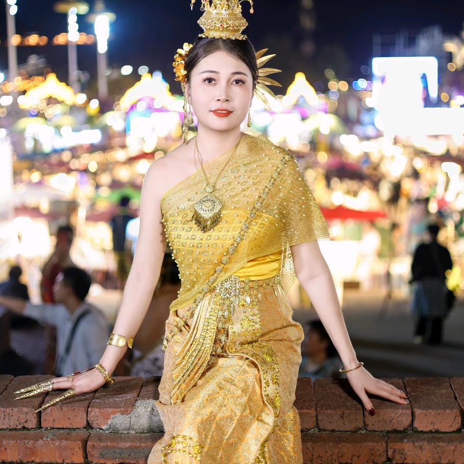 小晴儿（不要连赞）