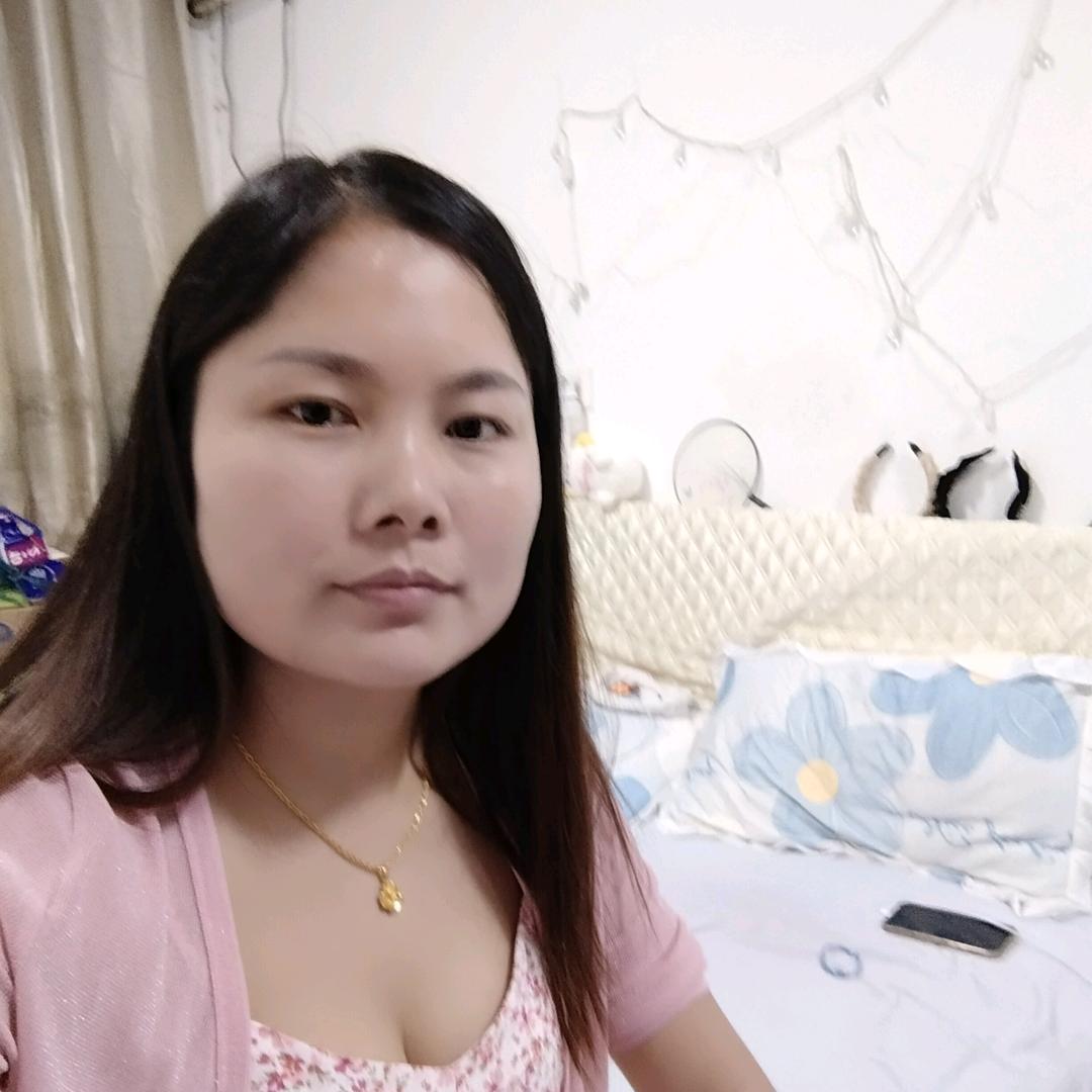 开心就笑，累了就睡觉