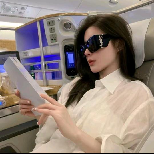 啊双ASfo  （精选穿搭）