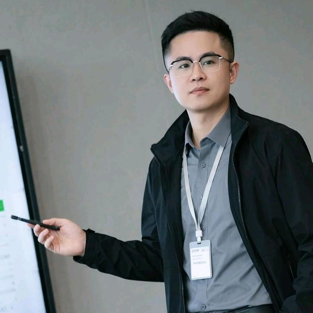 物流博主@向对的人靠拢