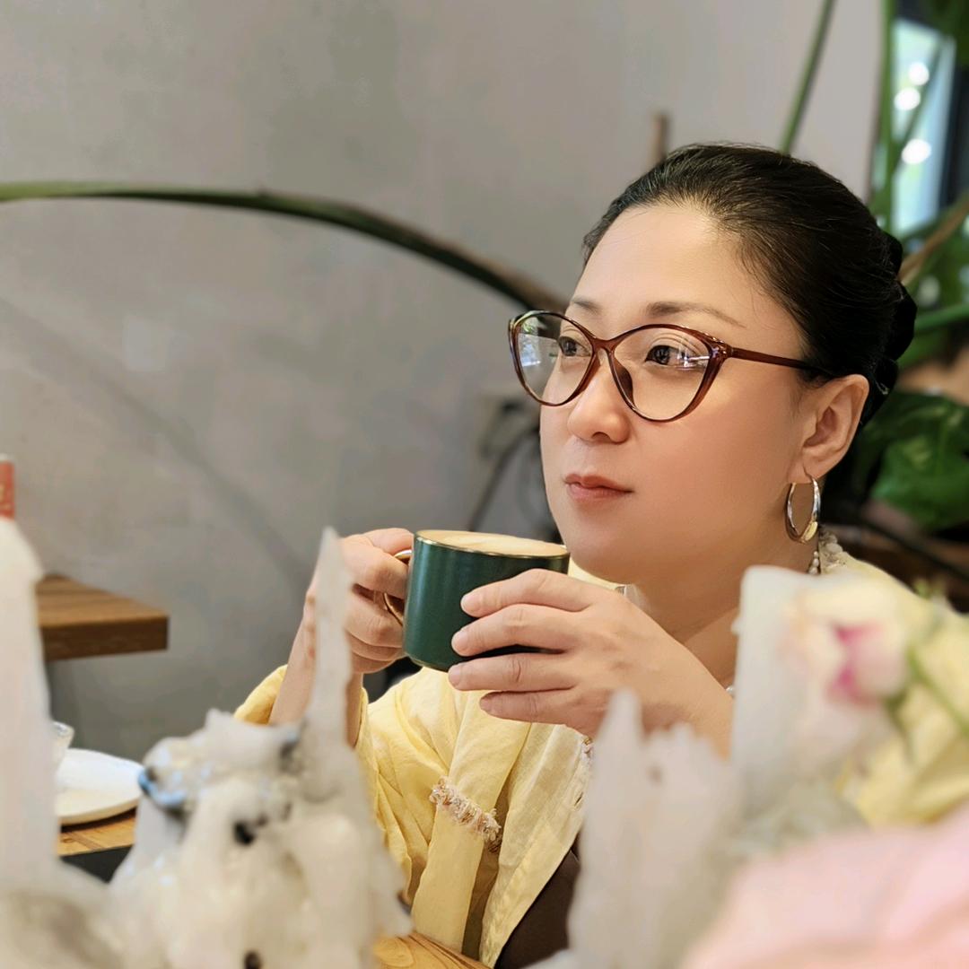 丽姐家摆摊记