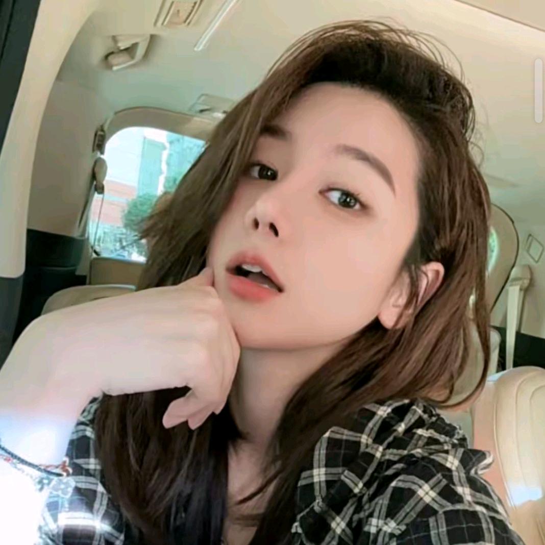 月月不吃鱼 穿搭精选