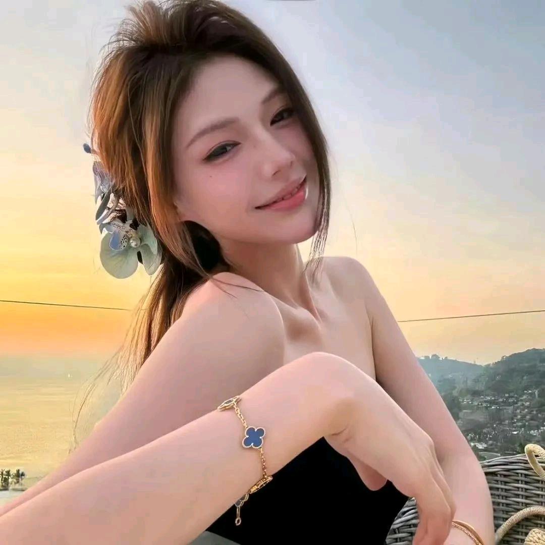 女主她觉醒之后（看过三次🐲版）