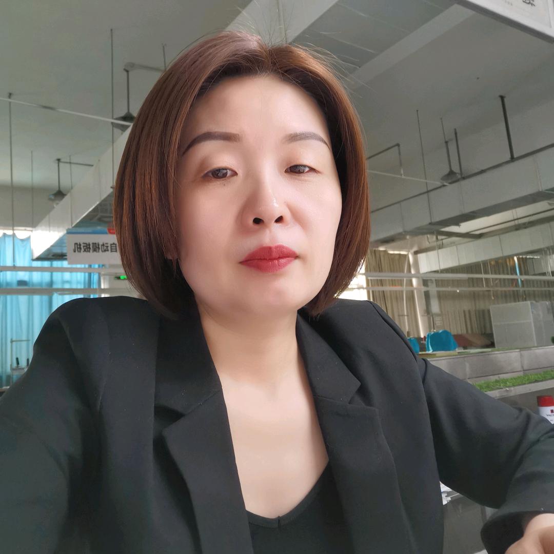 卖服装的小姐姐进厂打工