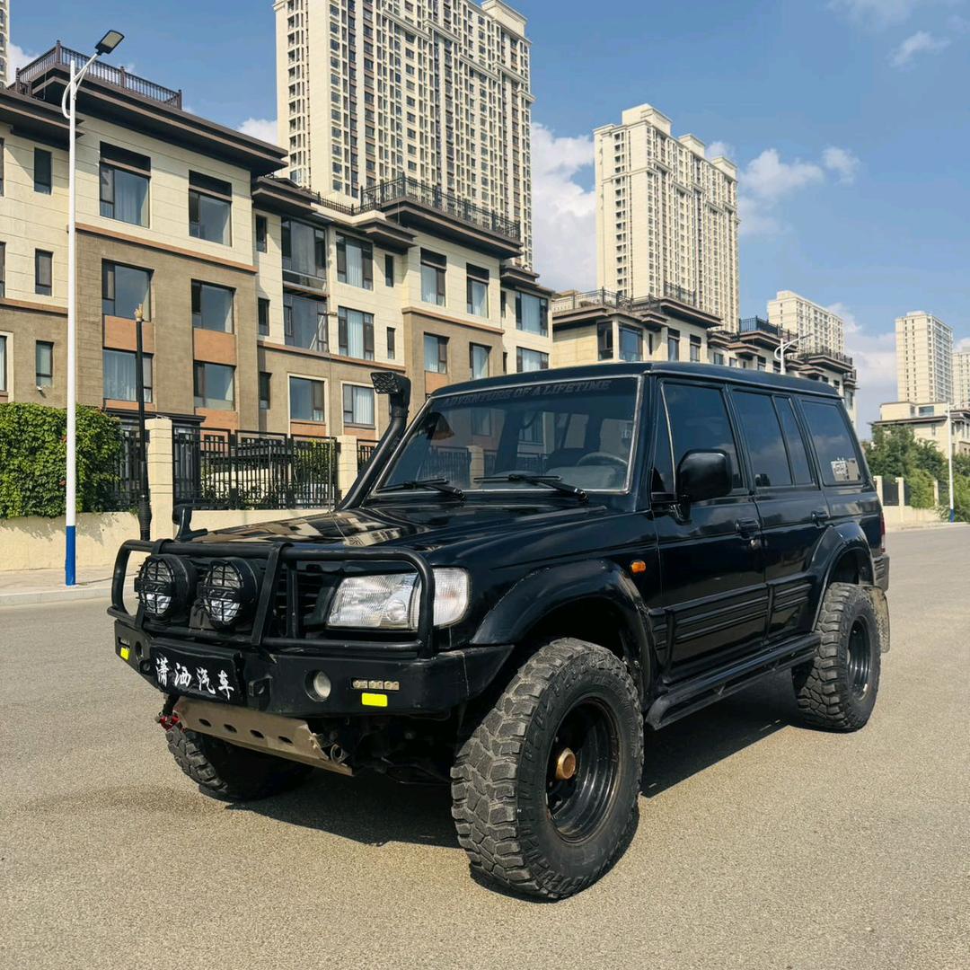 🏍️🛵🛵🛵🏍️