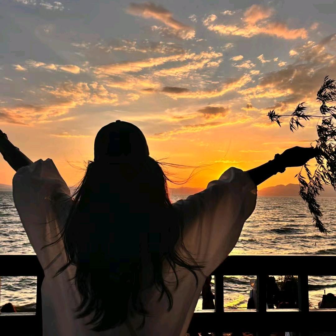 洛枳🦄🤡Joe儒雅