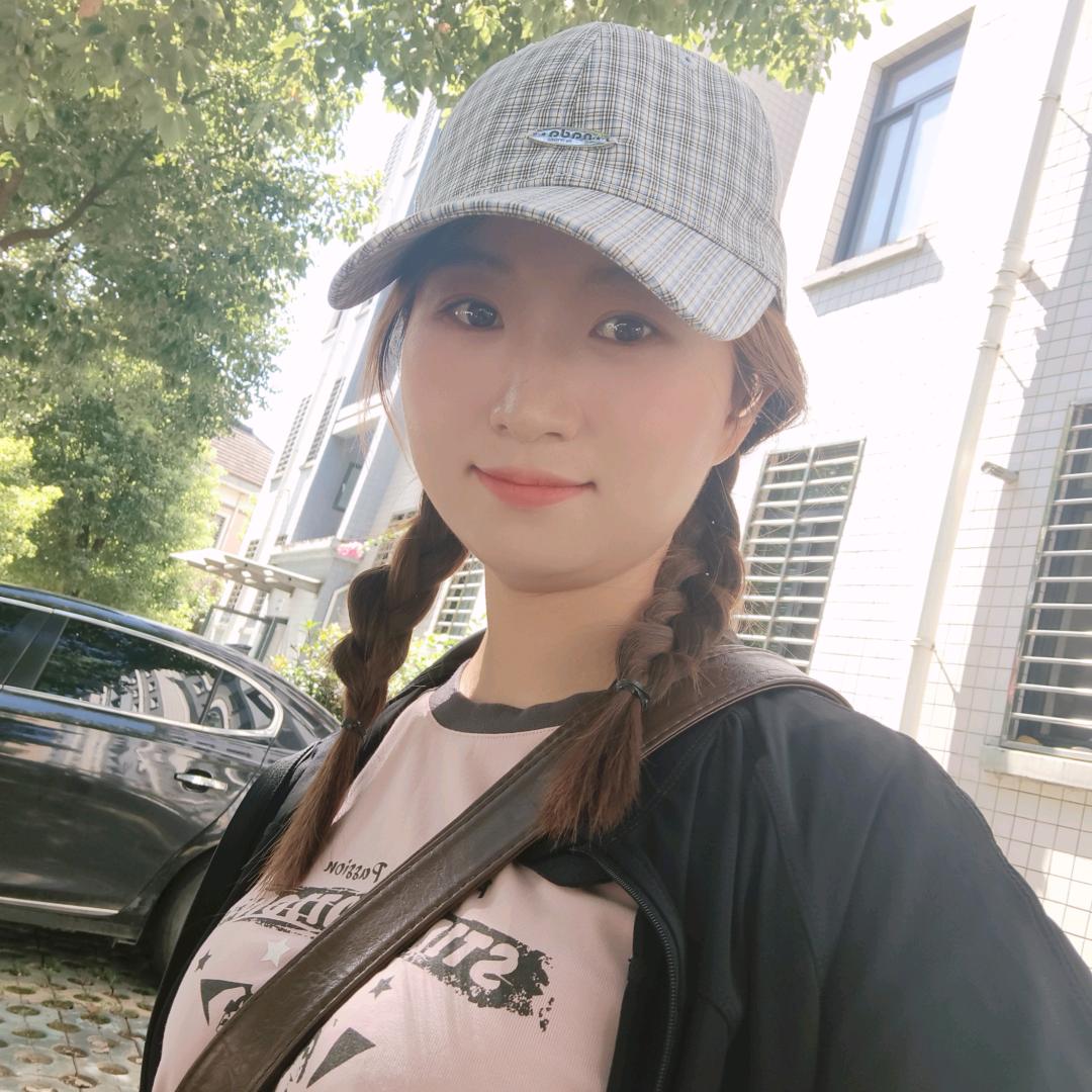 Hello    秦七月