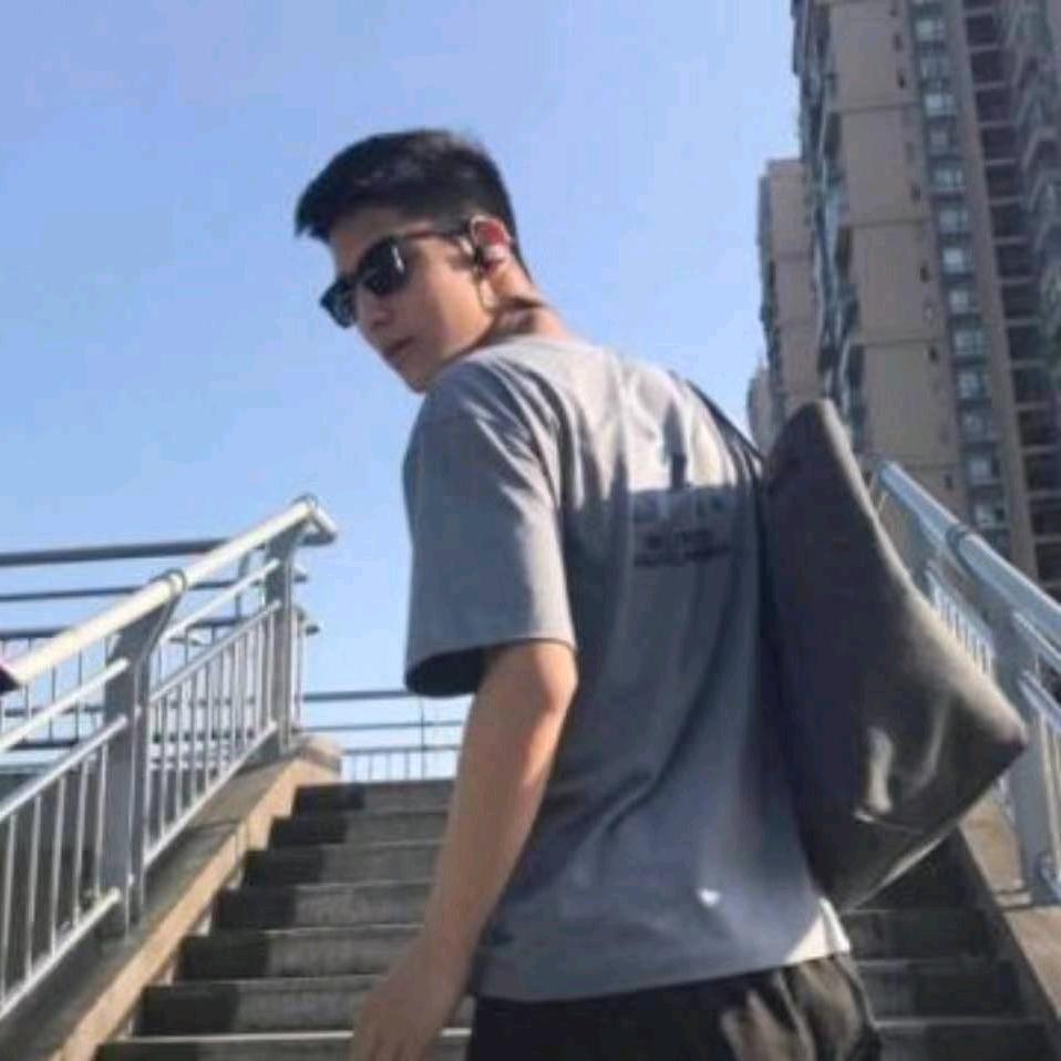 哥总是默默的围观