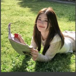 爱喝阳光的小露