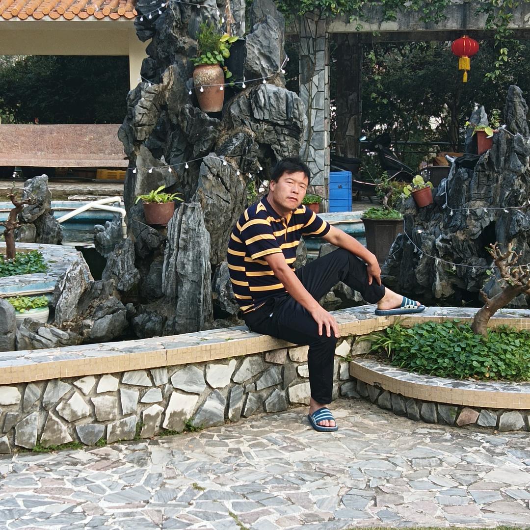 红月闯北京卖羊肉面35元一碗