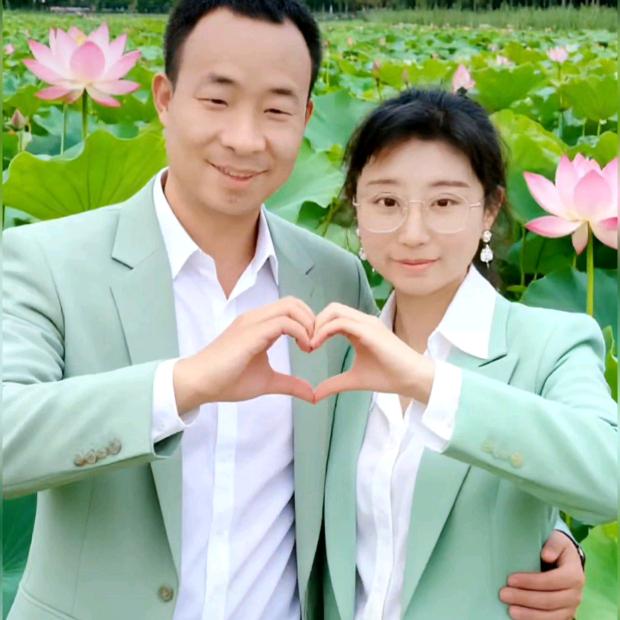 缘起我在人群中看见你缘尽我看见你在人群中