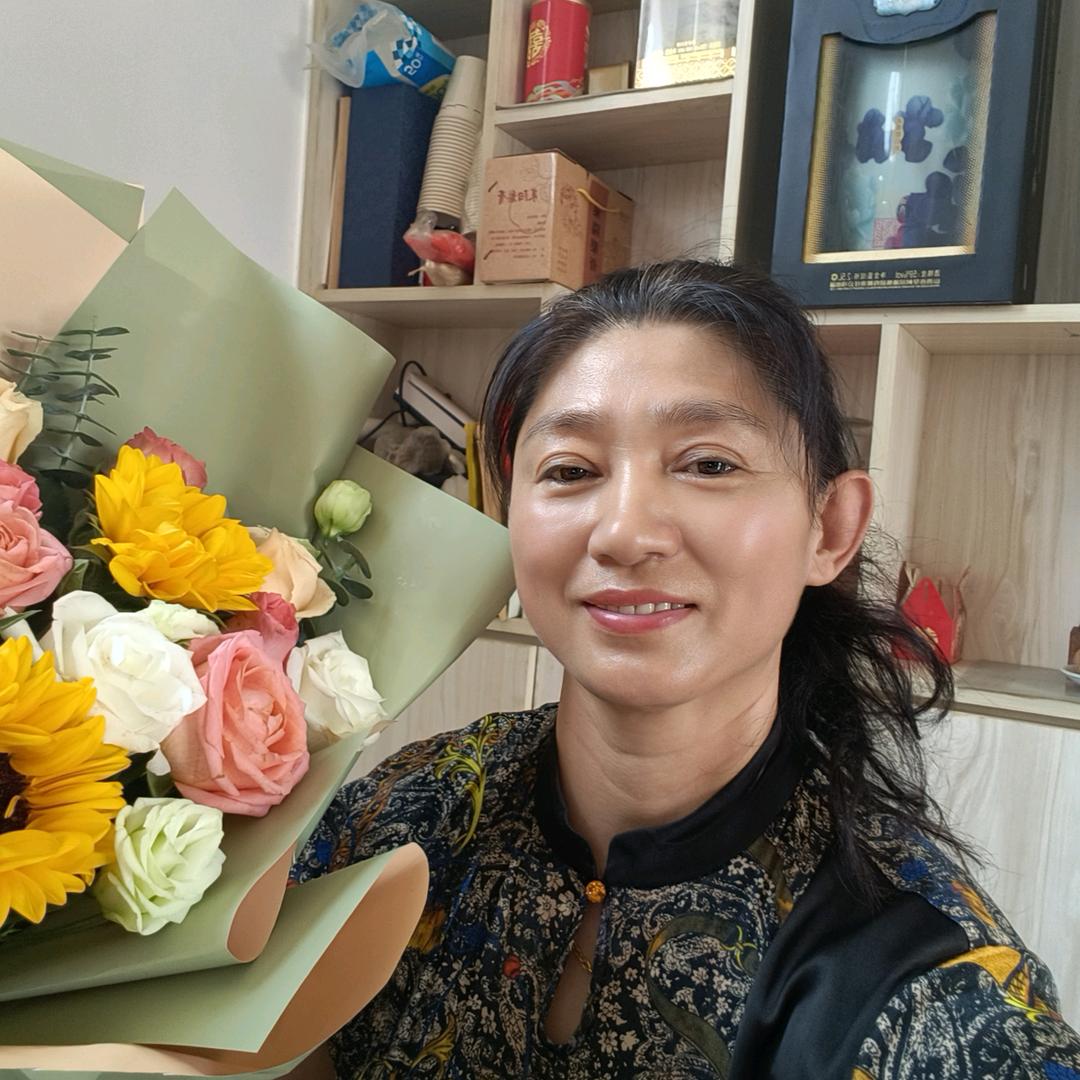莱阳宏宾荷兰香蜜杏树苗