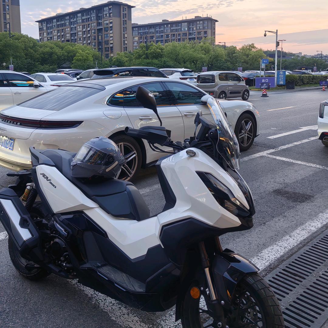 明镜荡(露营荡主)小曹