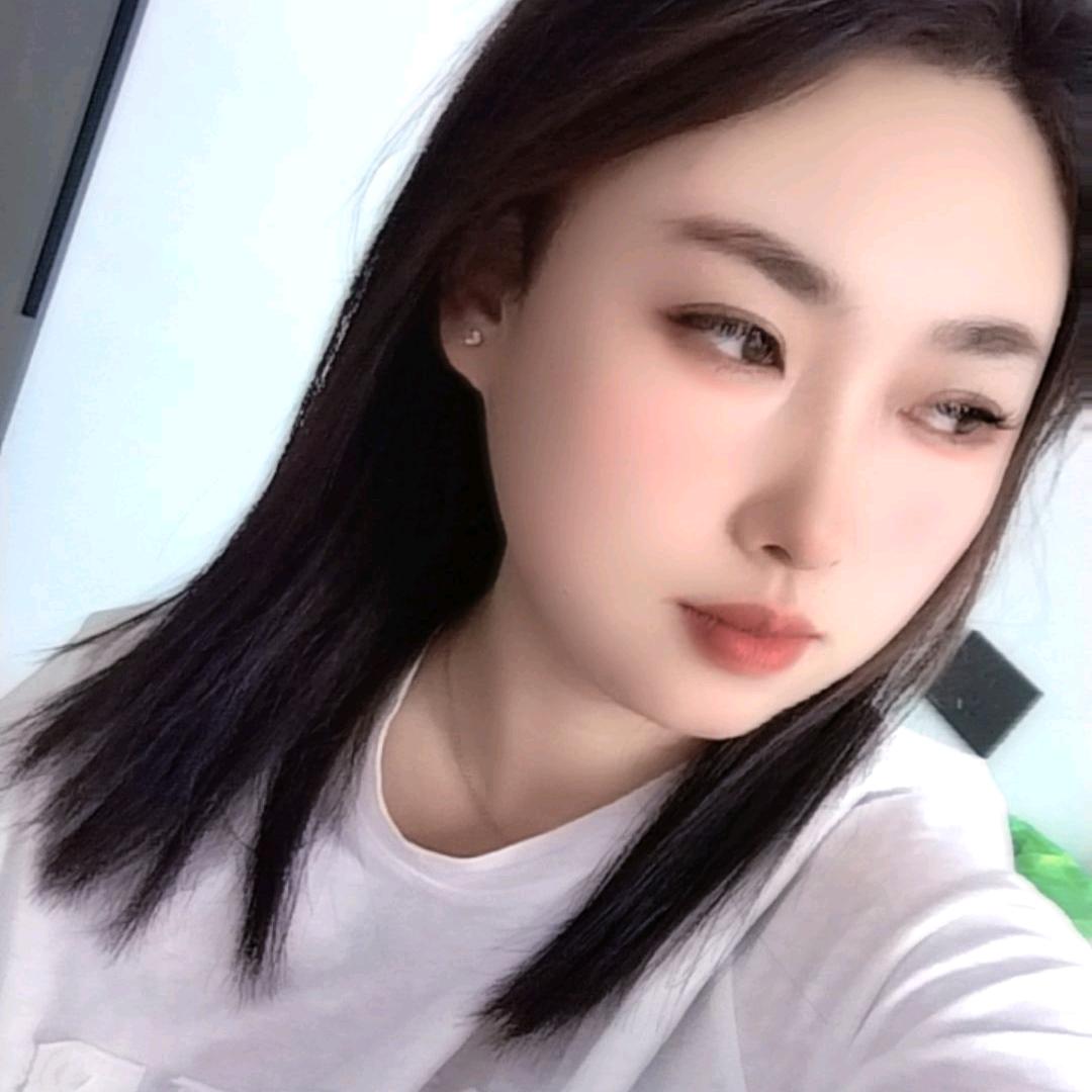 江小薇