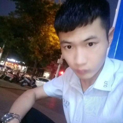 退税助手-小帅哥