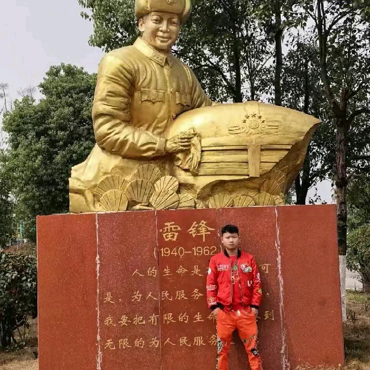 向💰走