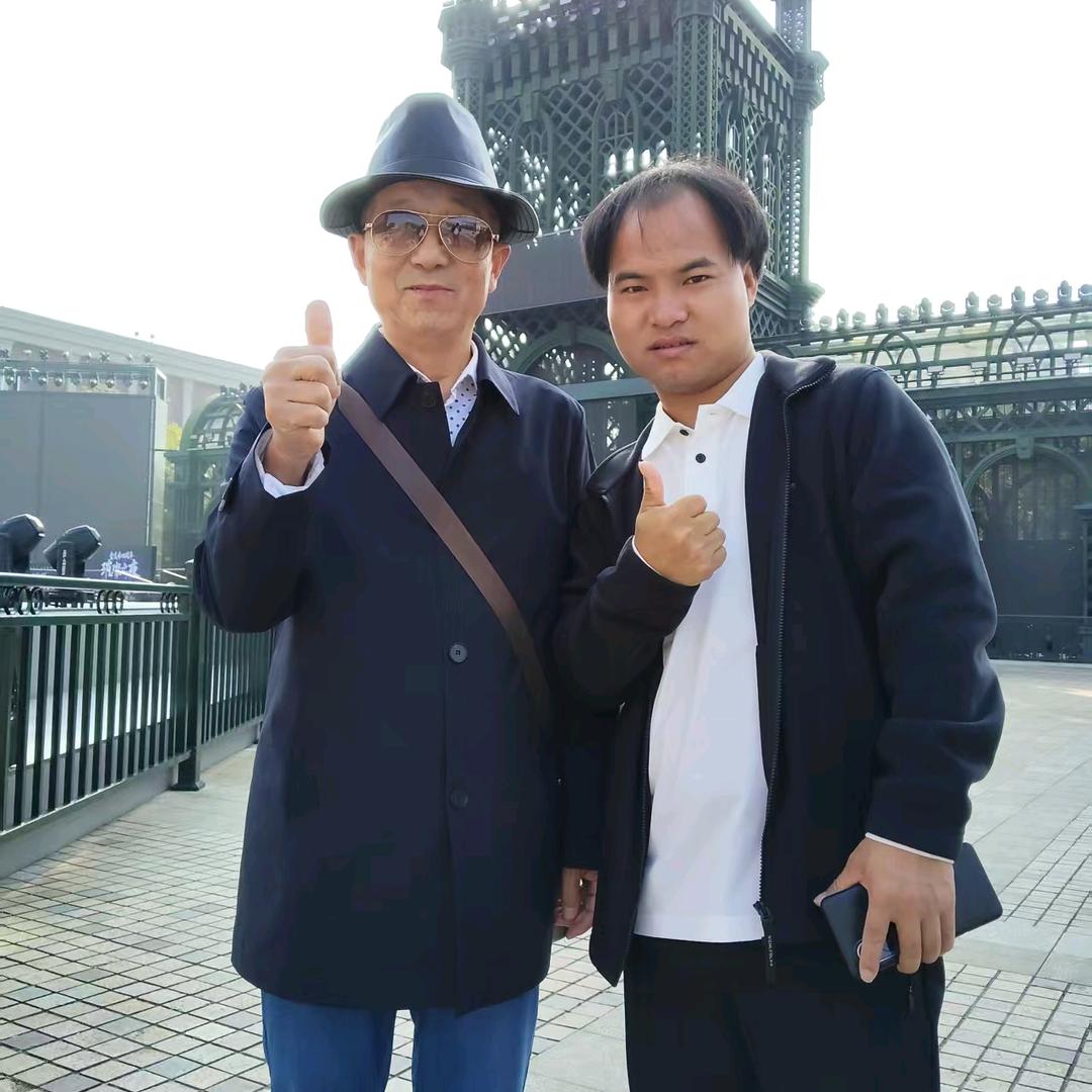 荣伟大叔