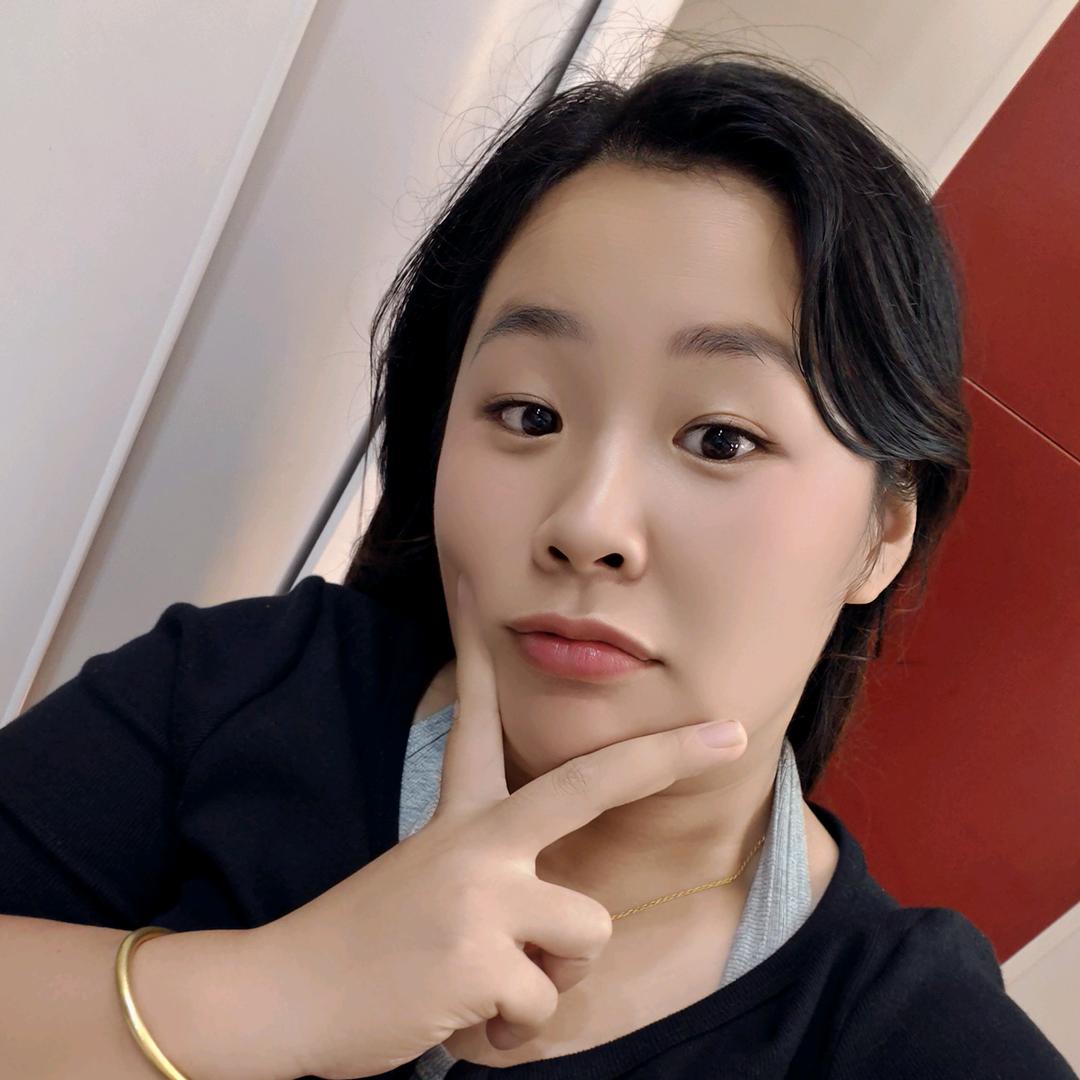 傲娇的璐丫头～