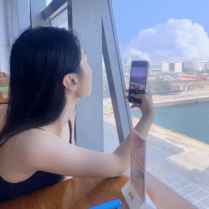 邹邹♥小小刘