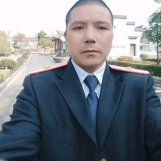 愿以轻舟度余生