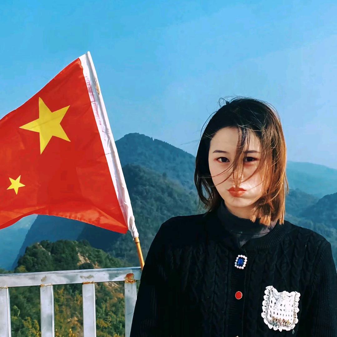 这个红丽呀🌻