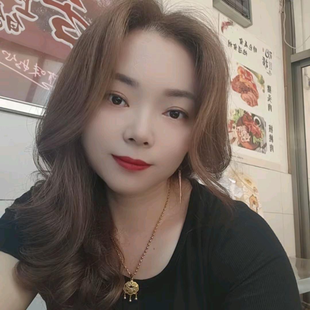 华仔跟群群……