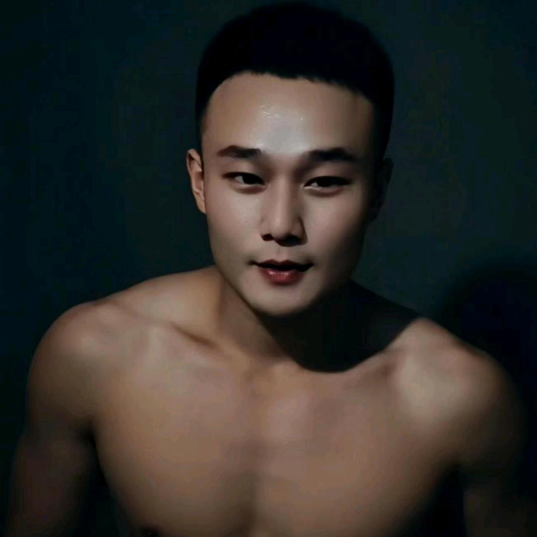 阿 离