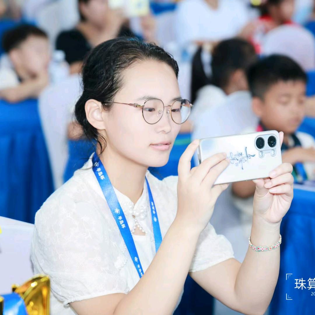 叮当珠心算刘老师