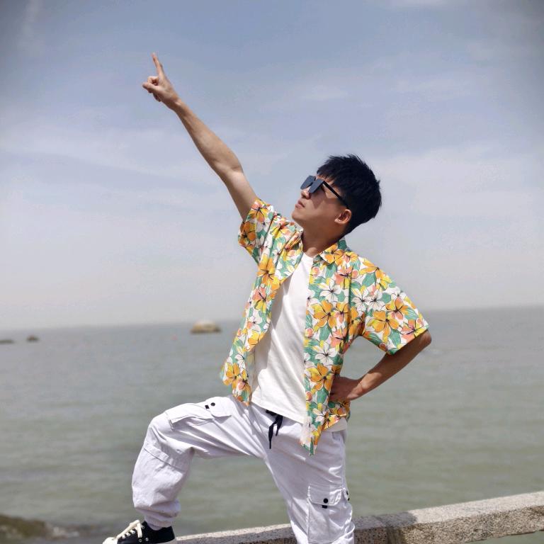@李华