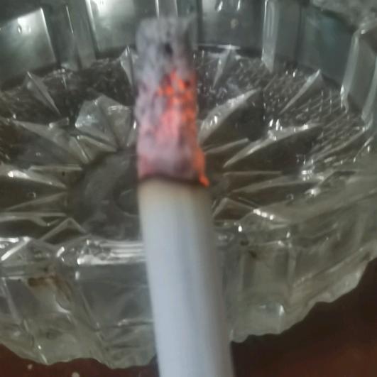 半根烟