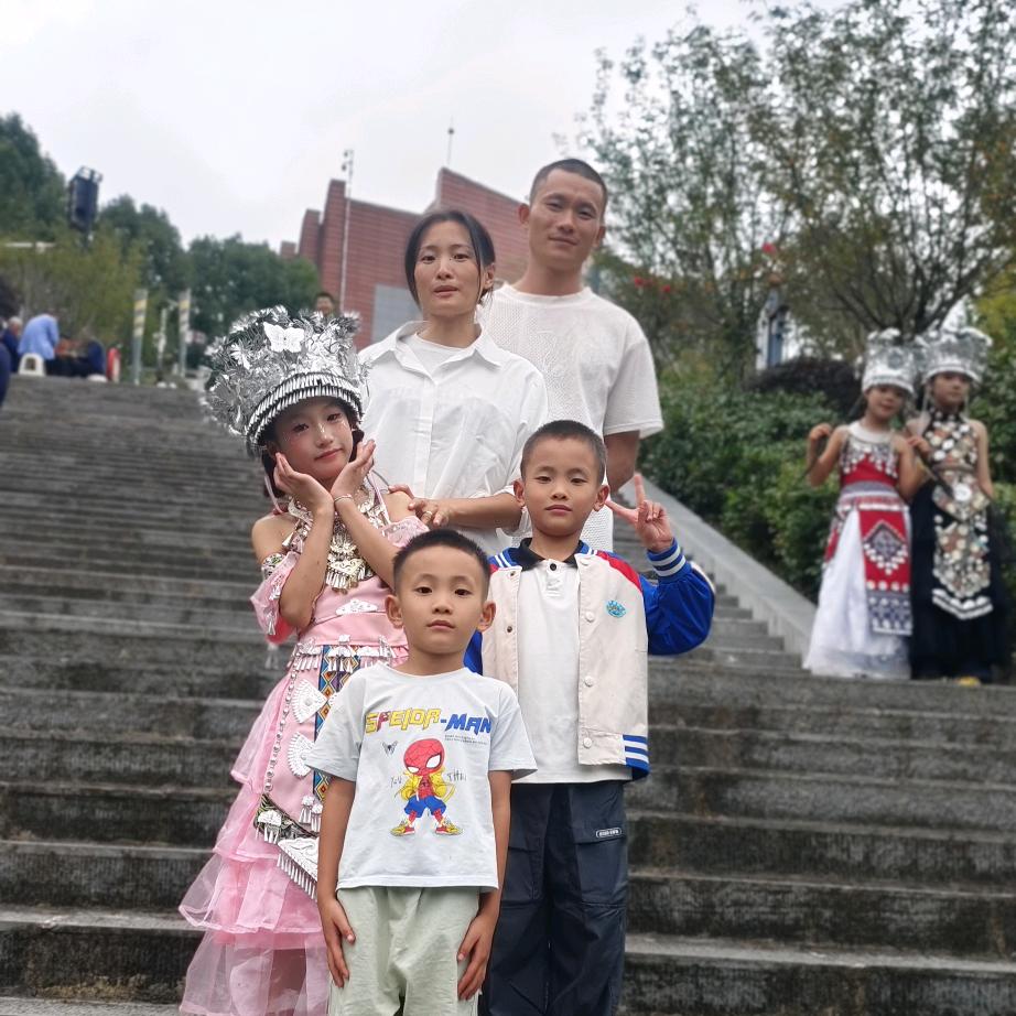 越努力越幸运。