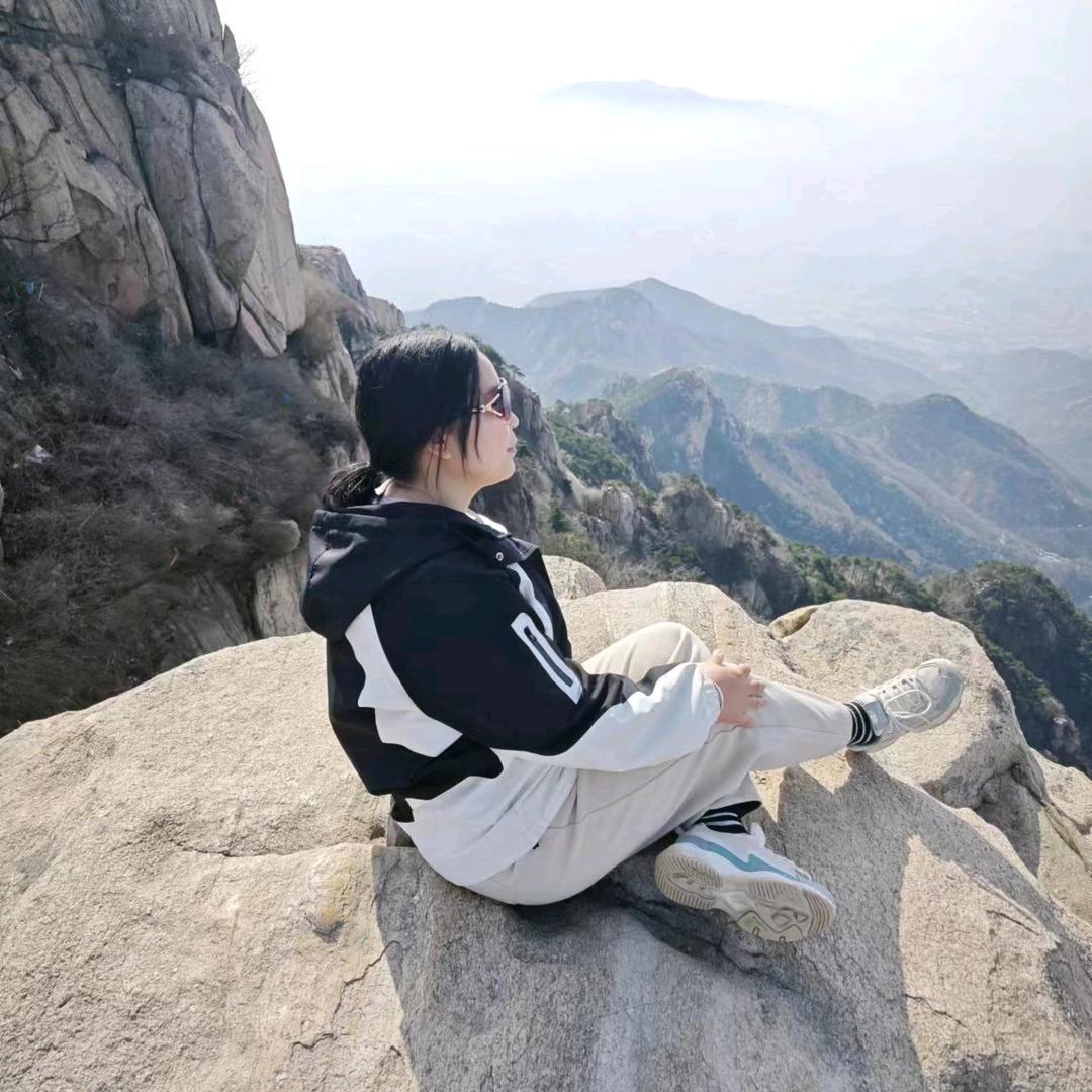 醉衣坊女装三妮的店