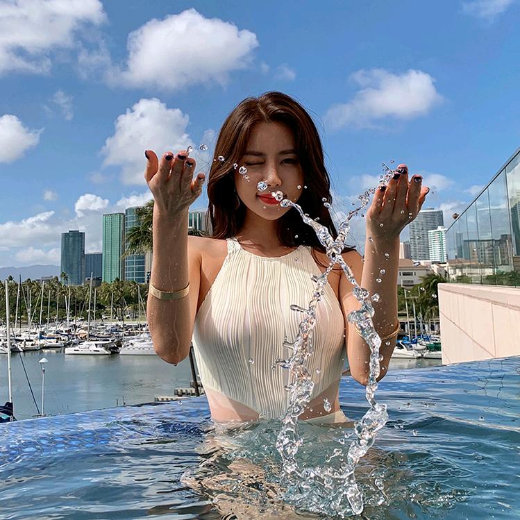 三亚别墅🏡，游艇⛵(不仔客)