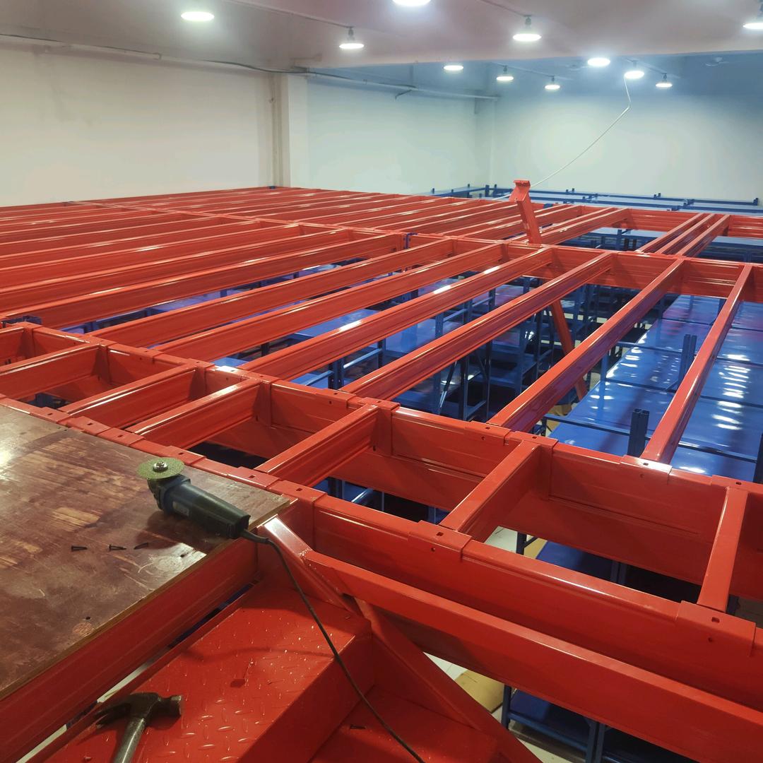 源成货架，茅台葡萄酒