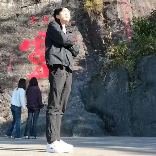 随缘的小张🙏🙏🙏（专业装柜）