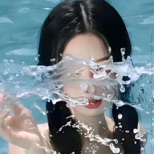溺水的妖蛾子
