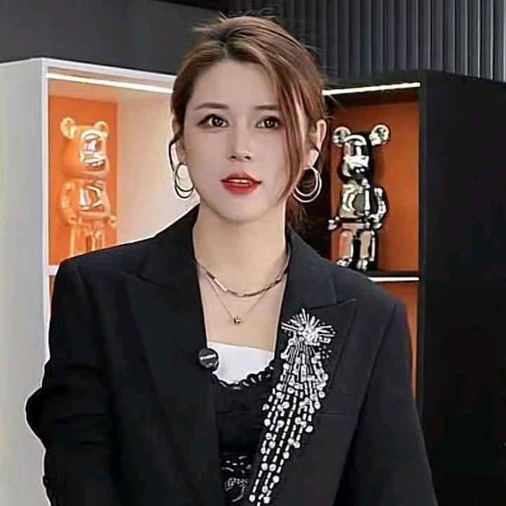 LIANGSHI奢品男装店