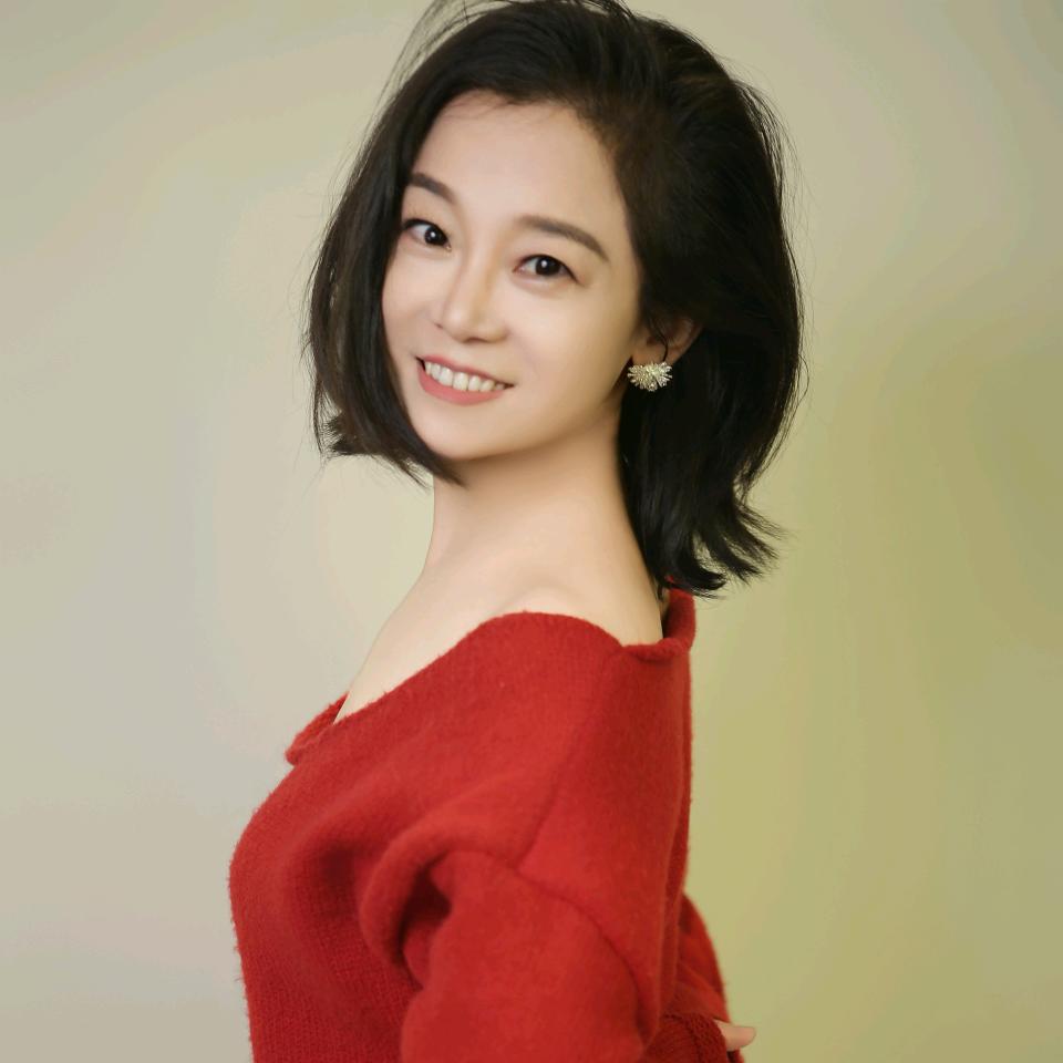 小马莉莉