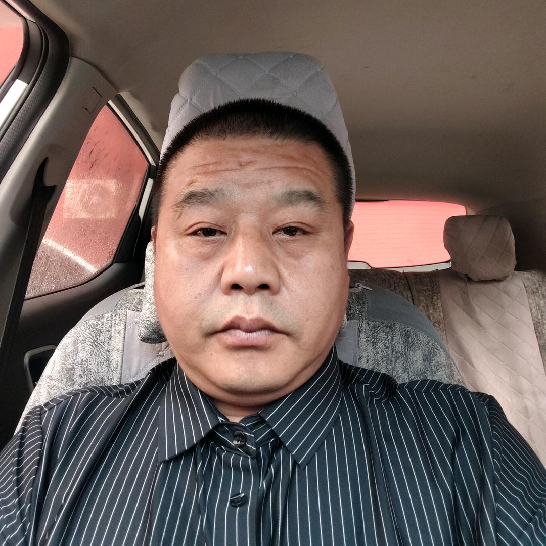 单身男人，一个人无言无语，孤独的过这下辈