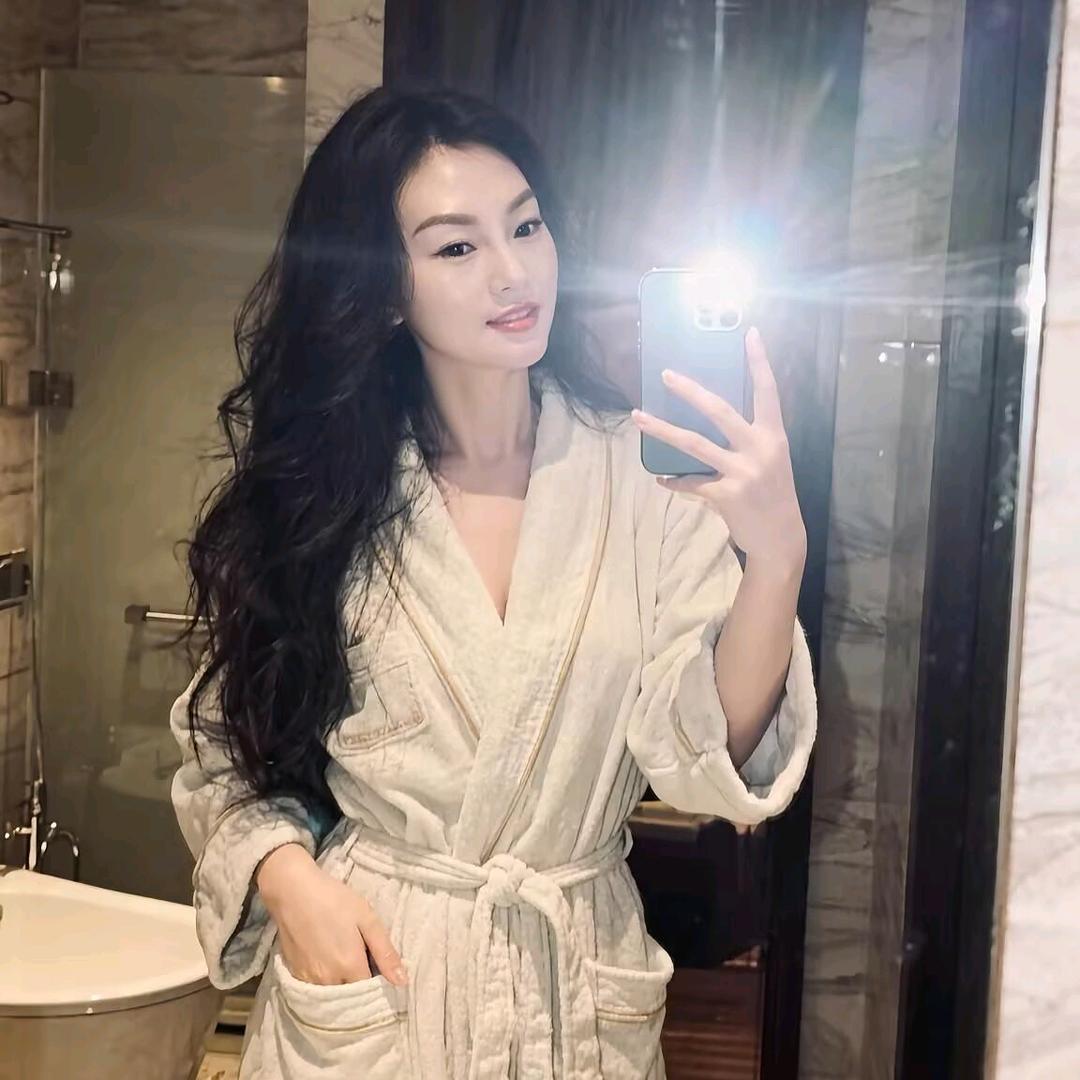 衢州弘声建材木业公司～～李静