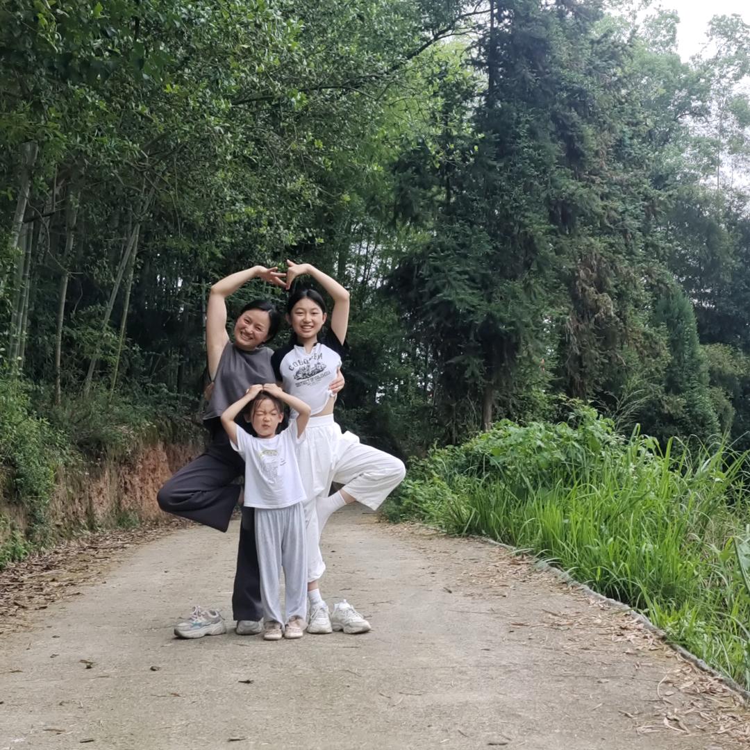 辣妈有三宝贝(半路瑜伽)