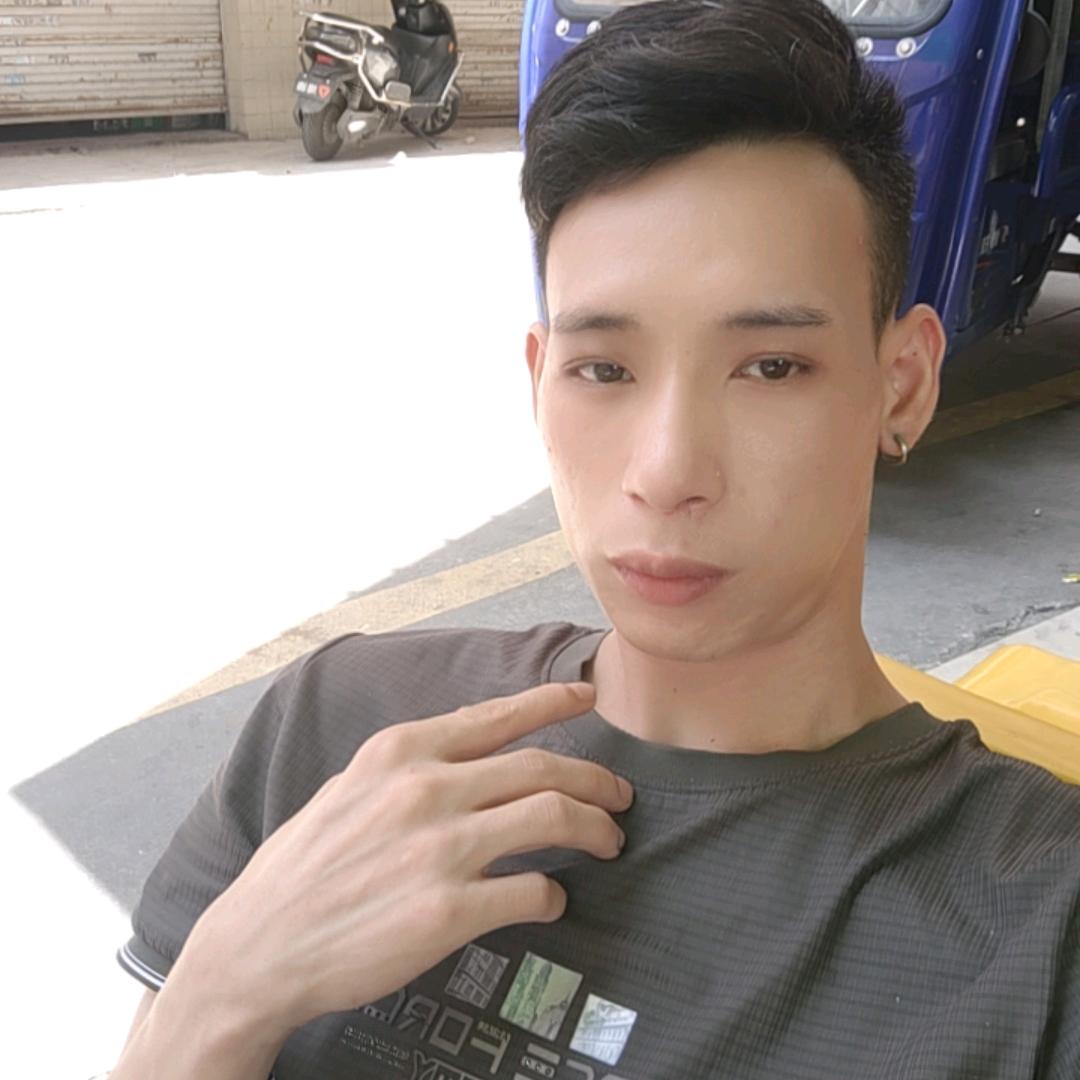 ꧁꫞꯭🤕🤕广西小谭🤕🤕꫞꧂