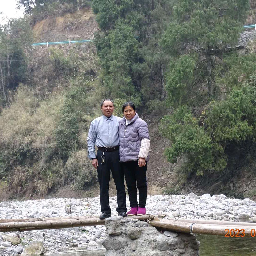 申淑霞：