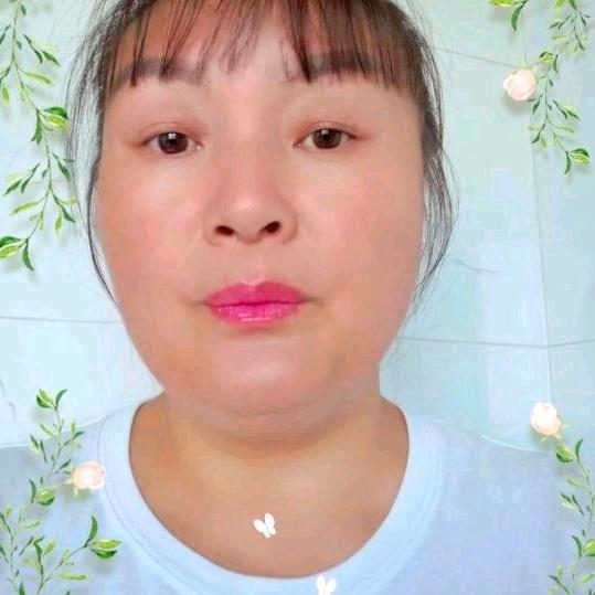 兰姐开升降机